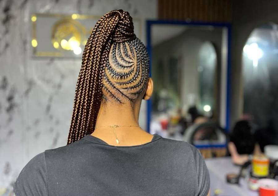 Braided ponytail 