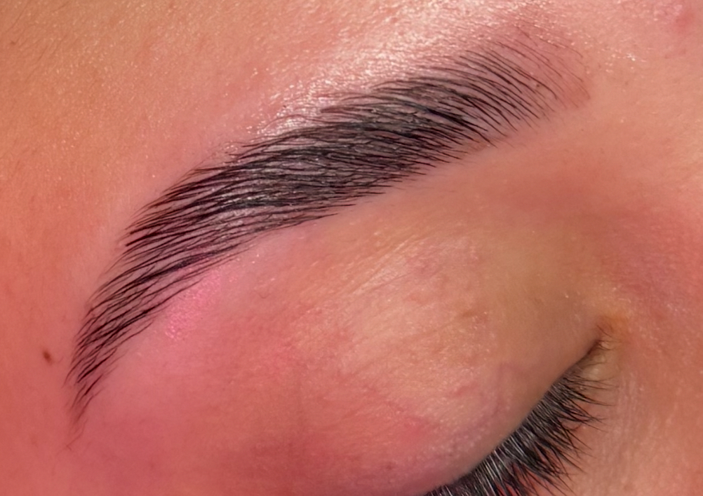 Hybrid Brow sculpt (Brow wax, shaping, Dye, Style)