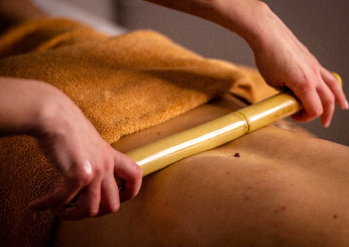 Masaj cu bete de bambus( lumanare calda+ulei cald)