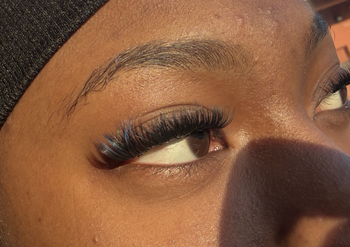 Lash Clusters