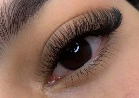 Classic lashes