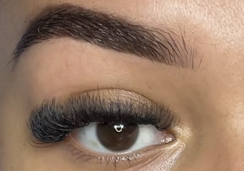 Diseño de cejas + wax 