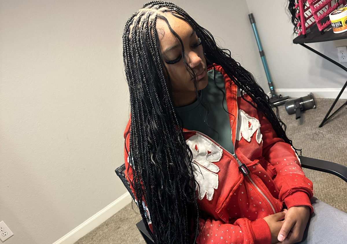 small bohemian knotless (hair included)