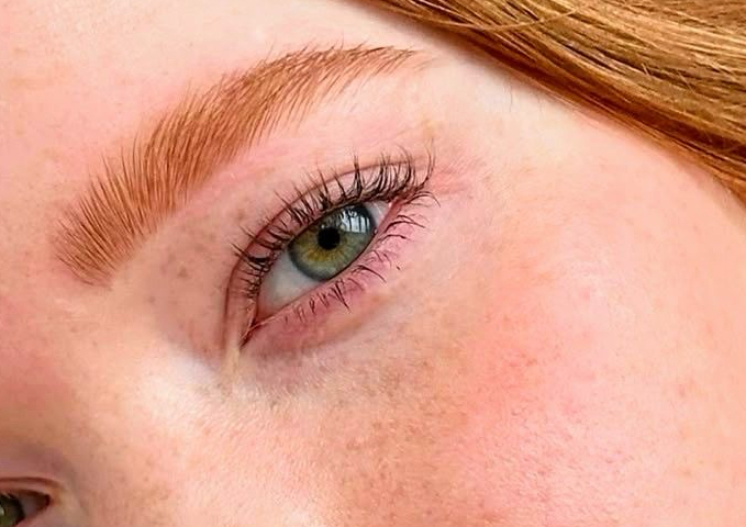 Lash tint 