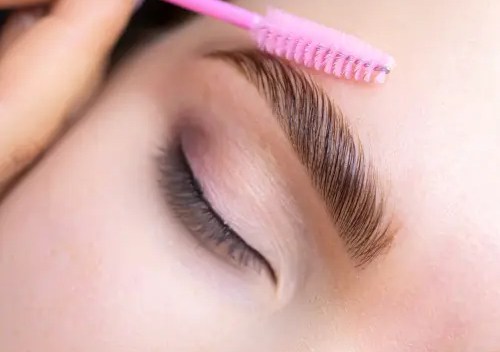 Brow Lamination  / Laminado de Cejas