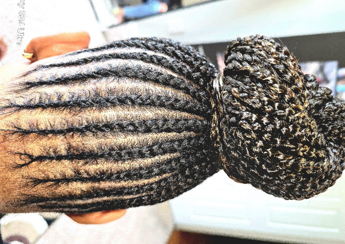 Small ponytail cornrows(regular length)