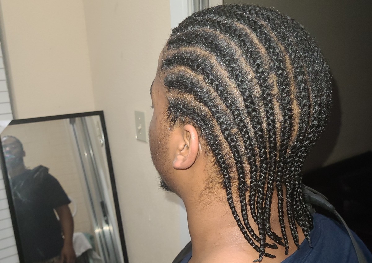 Men's cornrow for full hair (braided to the back)