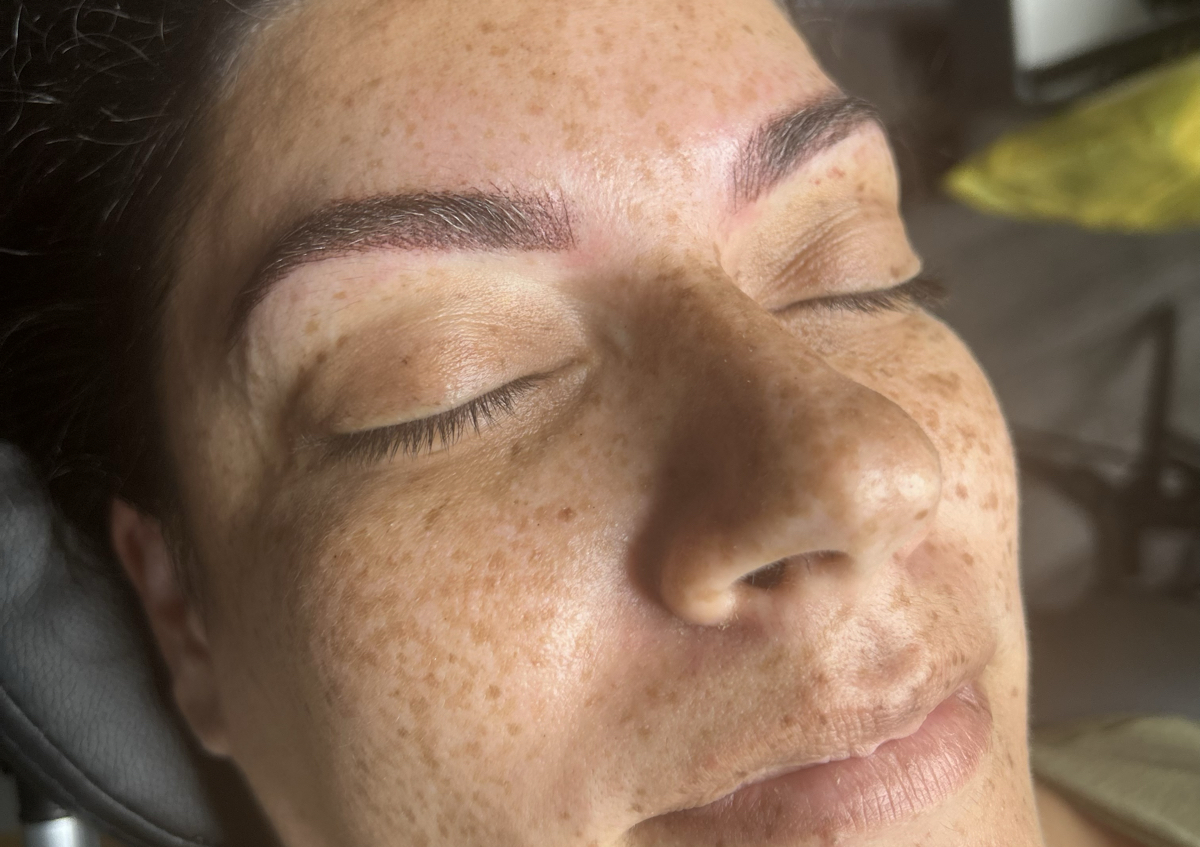 Machine brows/ombre brow