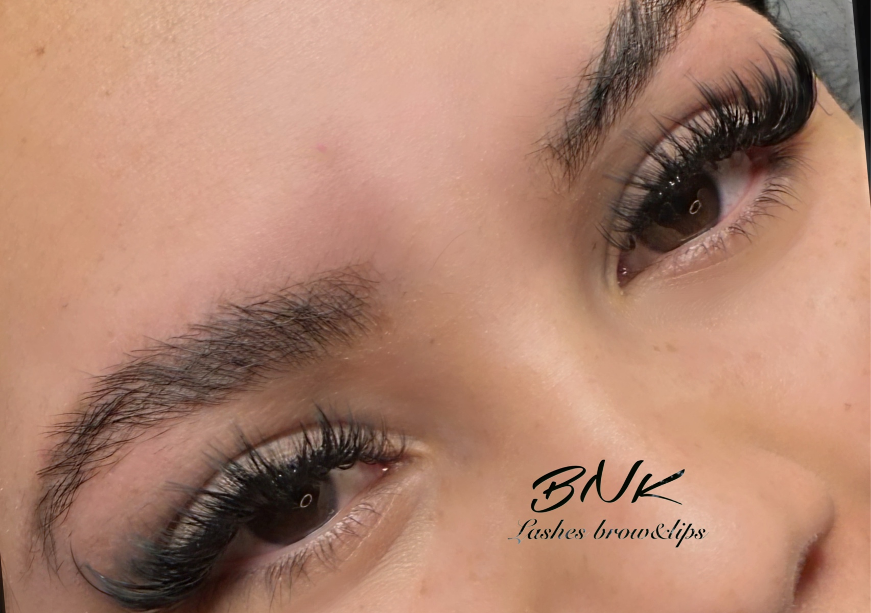 Classic fill 4 weeks , depends on the lash othero get the full set 