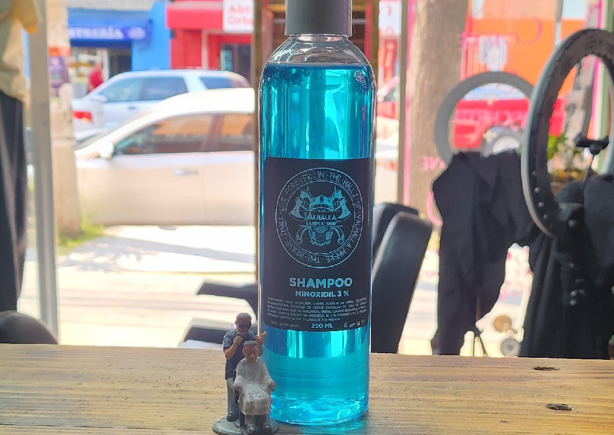 Shampoo con minoxidil