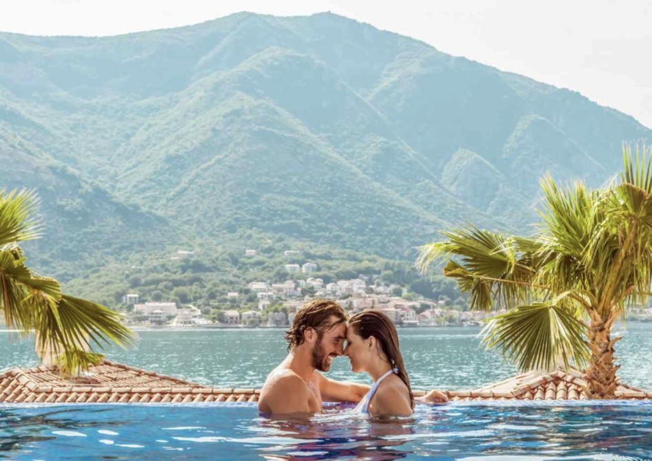 Honeymoon spa package 120 Minutes ( The original was $ 1250) A 60 minutes full body massage+ a Anti-aging facial with collagen💞