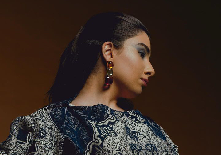 Camera-Ready Glam (Photoshoot / Content)  Makeup designed to look flawless on camera.