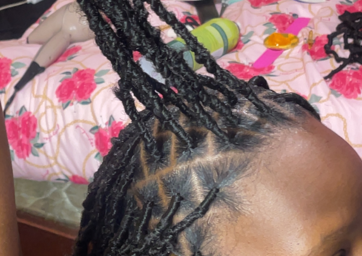 Extended faux locs 