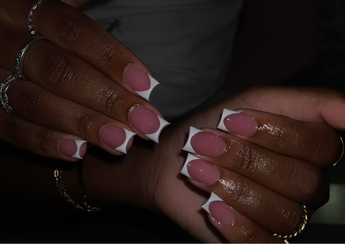FRENCH TIPS (short-Medium)