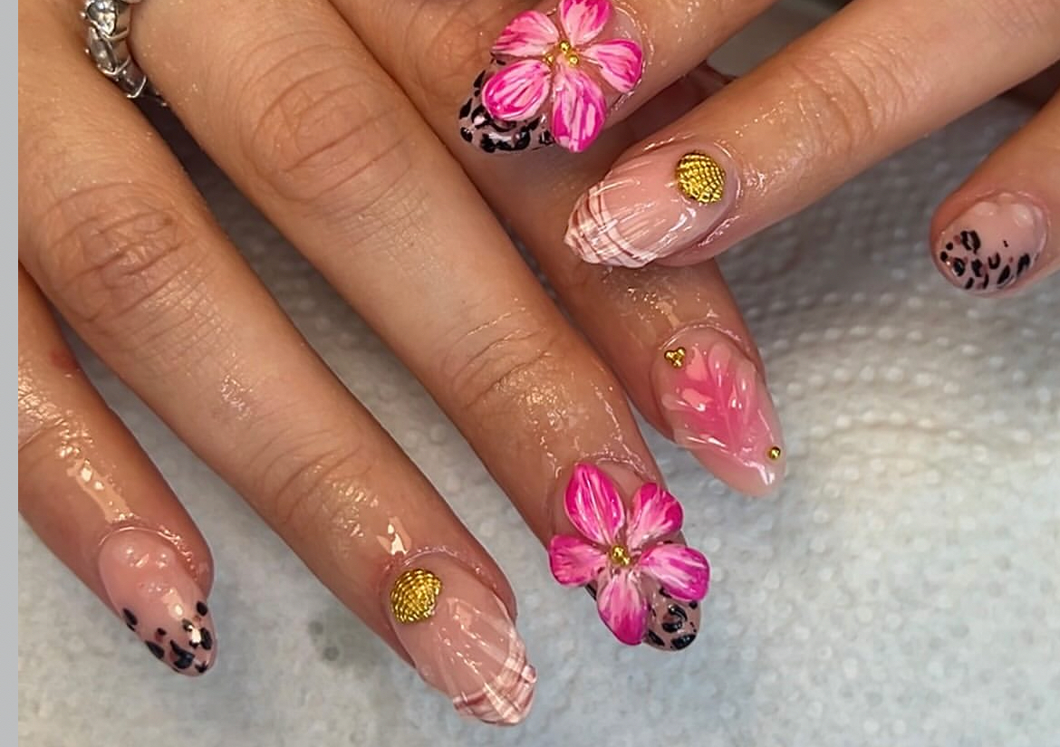 BIAB level 4 Nail Art (or structure gel)