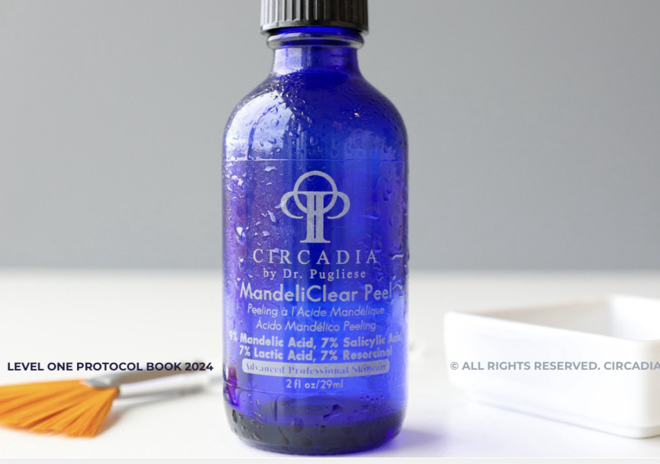 Circadia Mandeliclear with Vitamin A Accelerator Peel