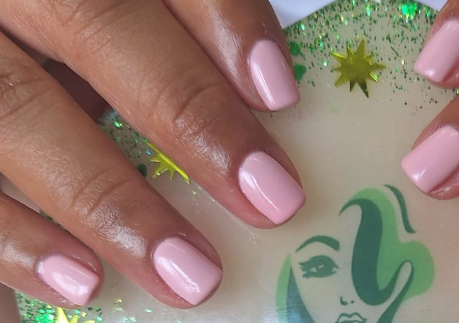 Gel permanente en manos