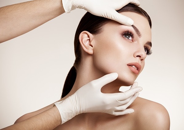 Skinanalysis and skincare consultation 