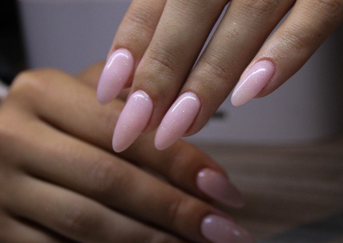 Gel Overlay Hands Tips 