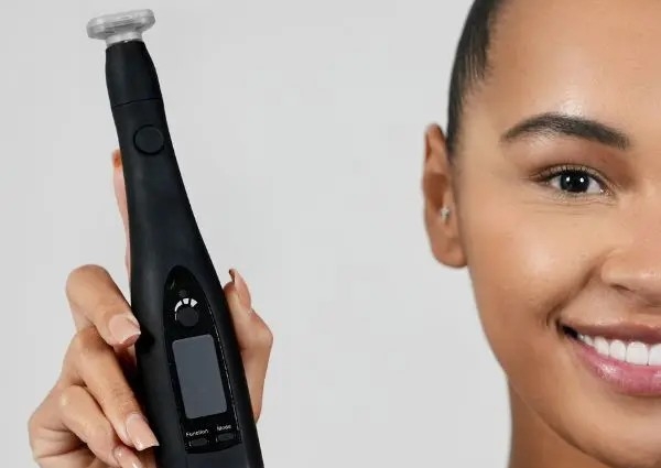 Cool Plasma - Hand Treatment