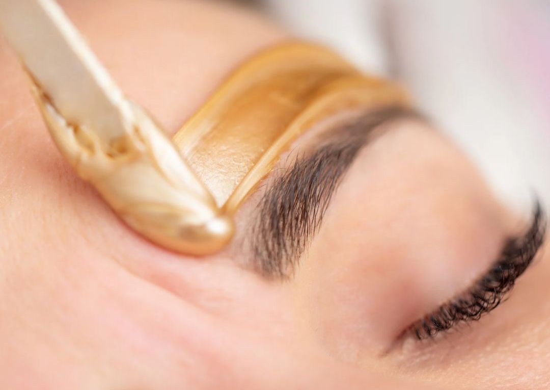 Eyebrow Wax - Clean Up