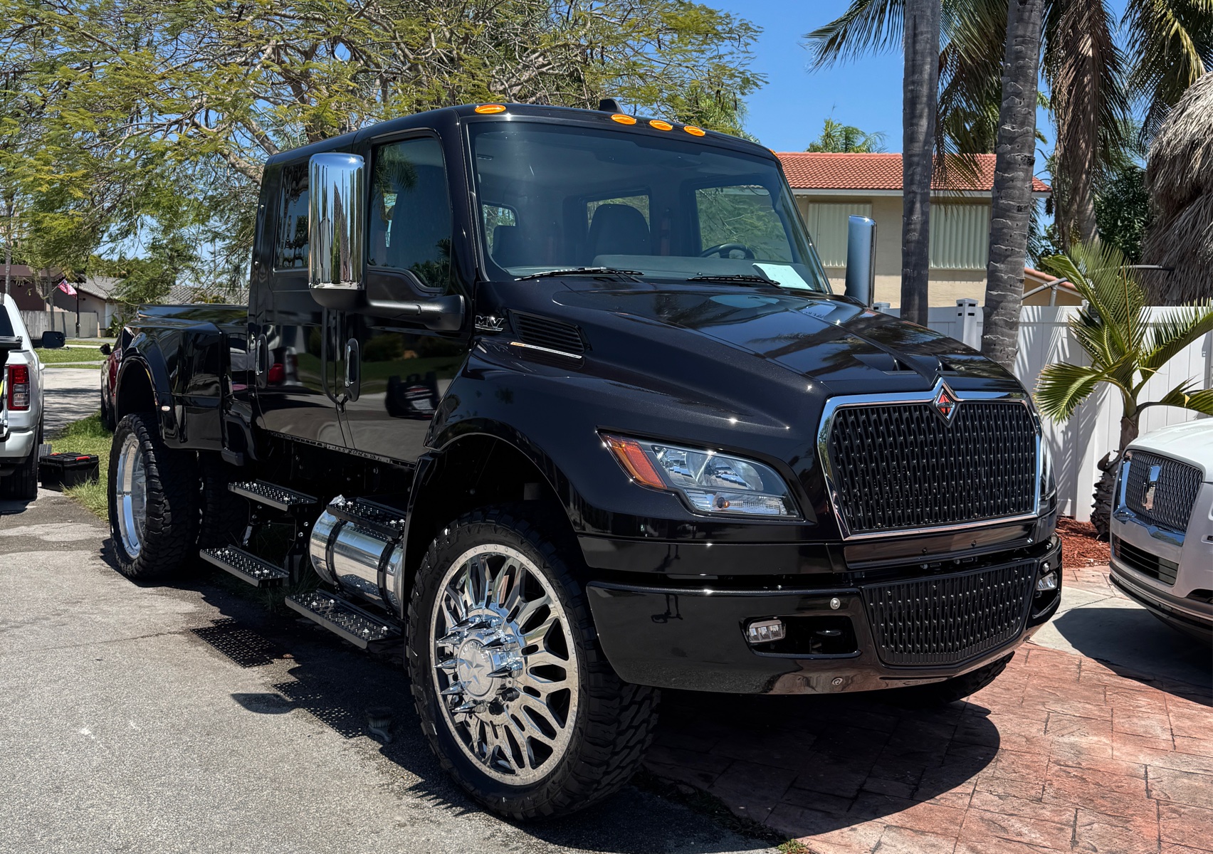 Full Premium Detail TRUCK/3 Row SUV