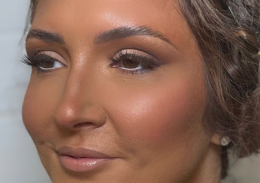 Occasion Makeup (w/lashes)