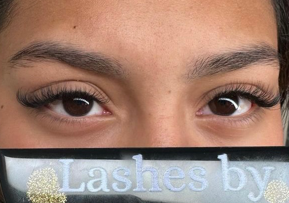 Classic lashes/ clasicas
