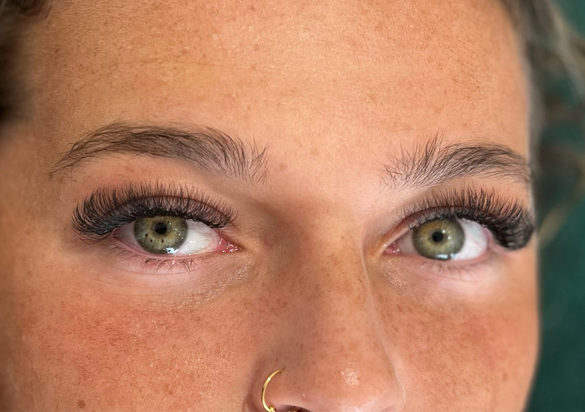 Light Volume lashes 