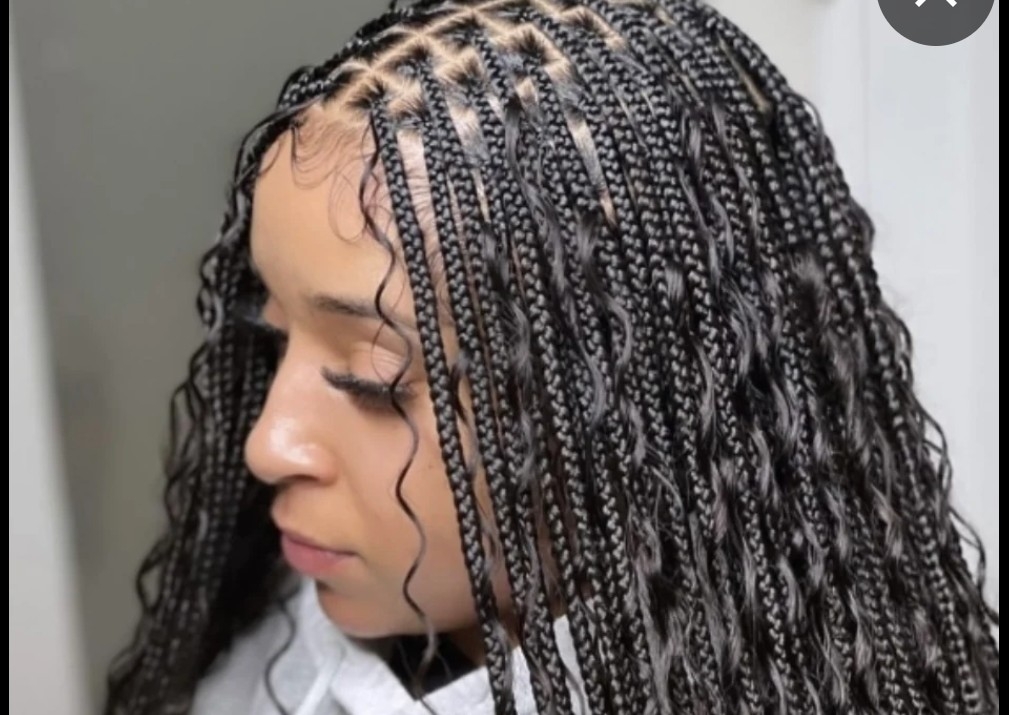 Small Knotless Bohemian (MB)