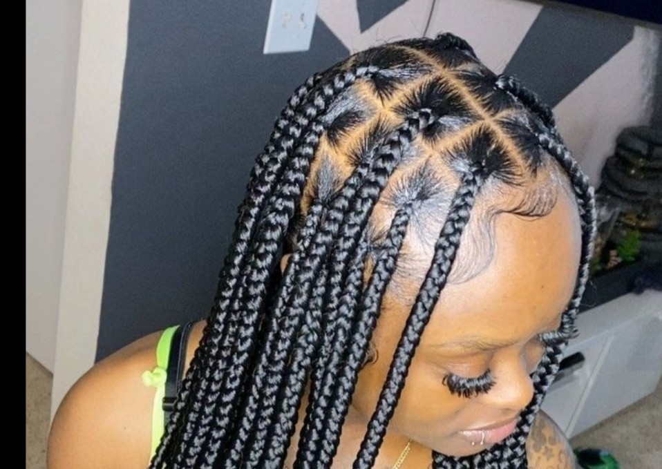 Large Knotless Braids - WaistLength (4 Rows)