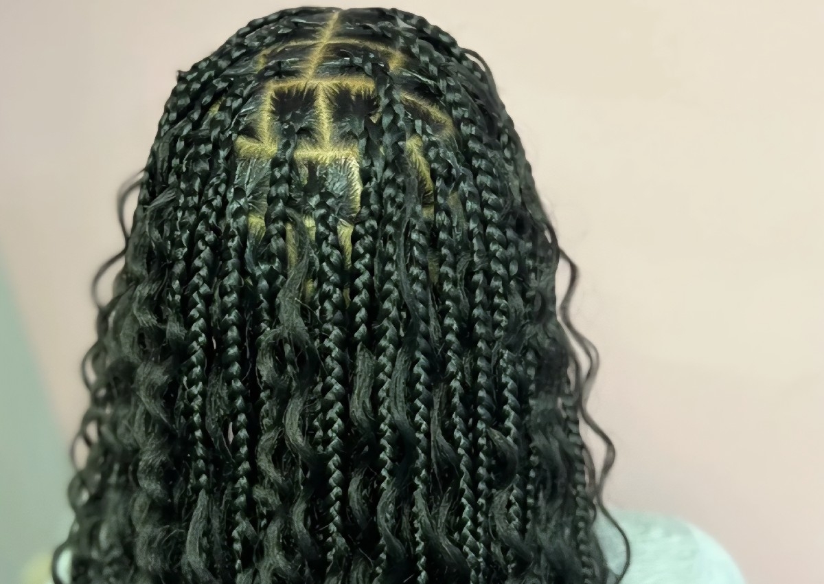 Knotless Bohemian Medium (MB)