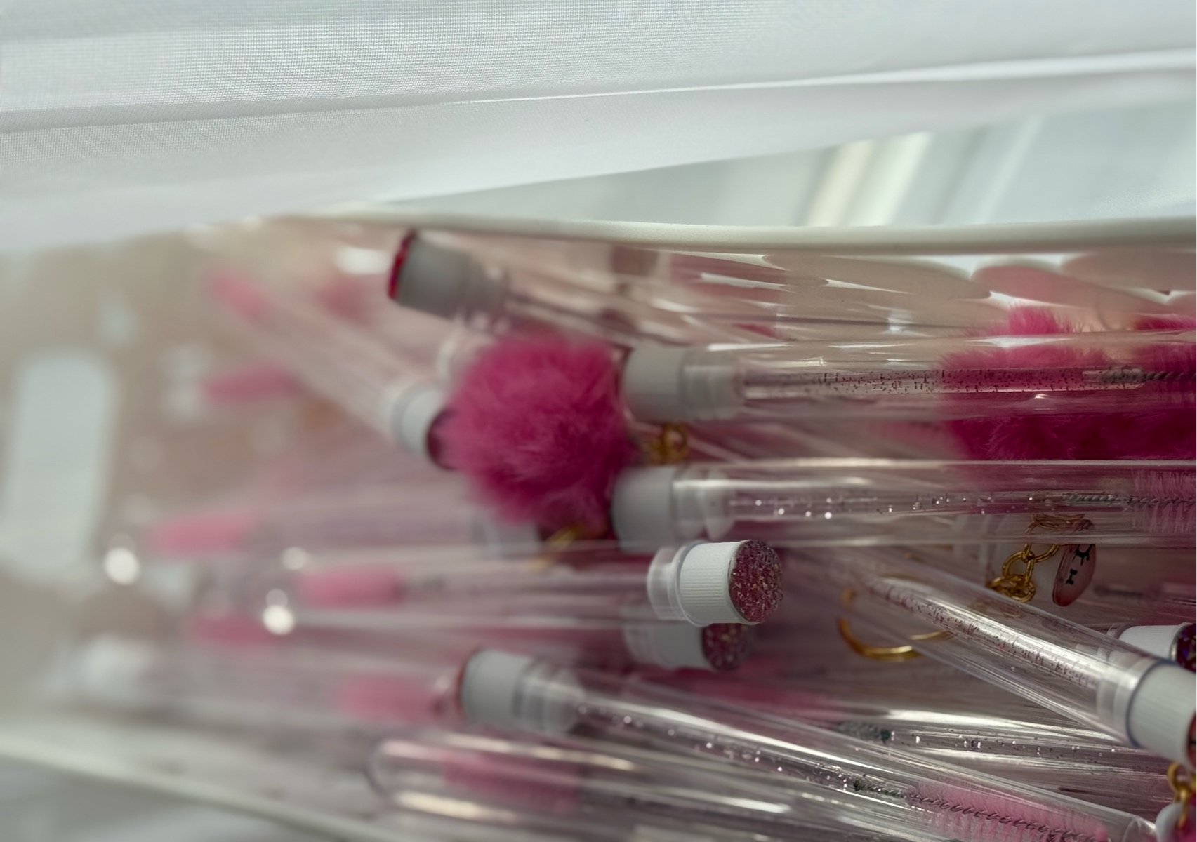 Brosse avec tube