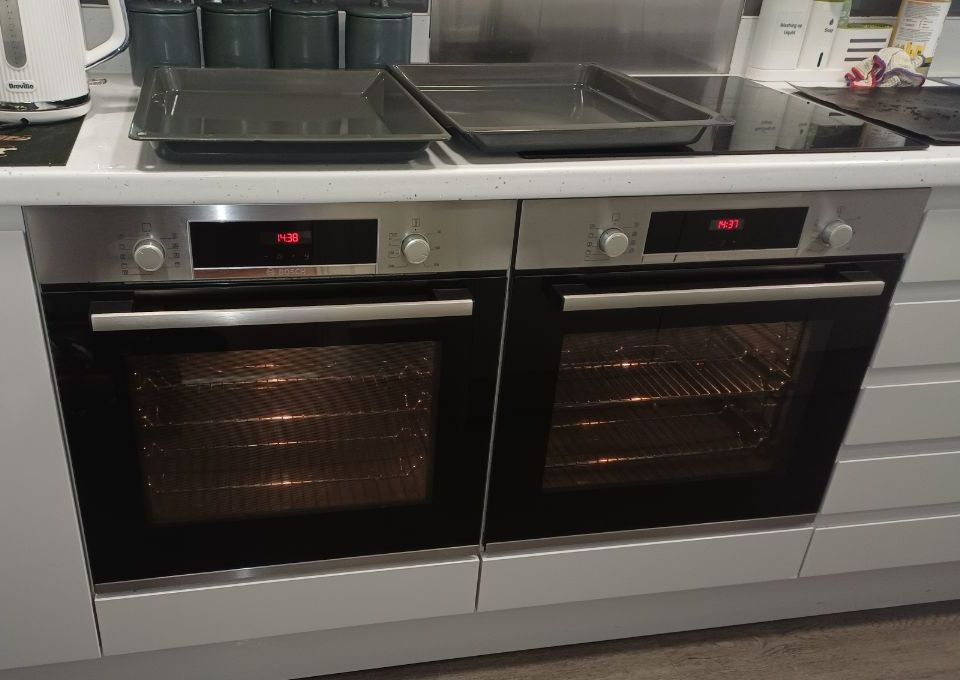 Twin Single Ovens