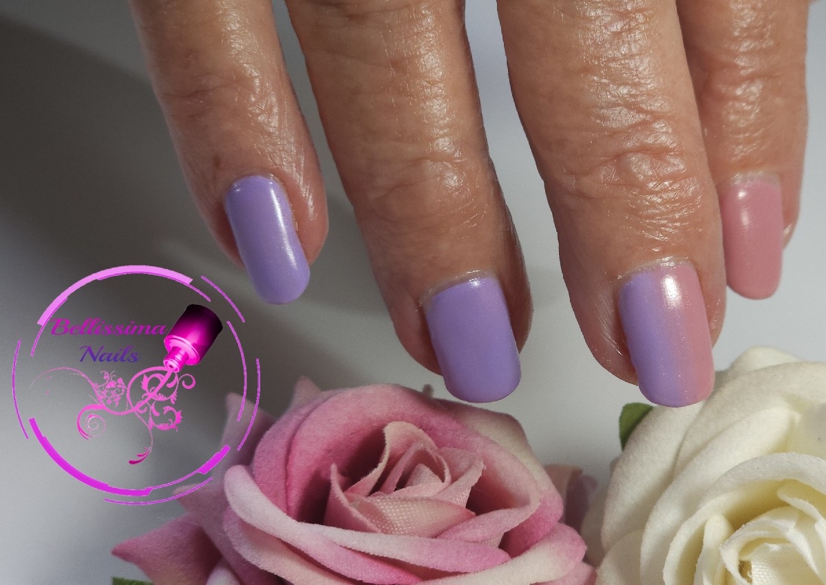 Gel French tip or ombre per finger