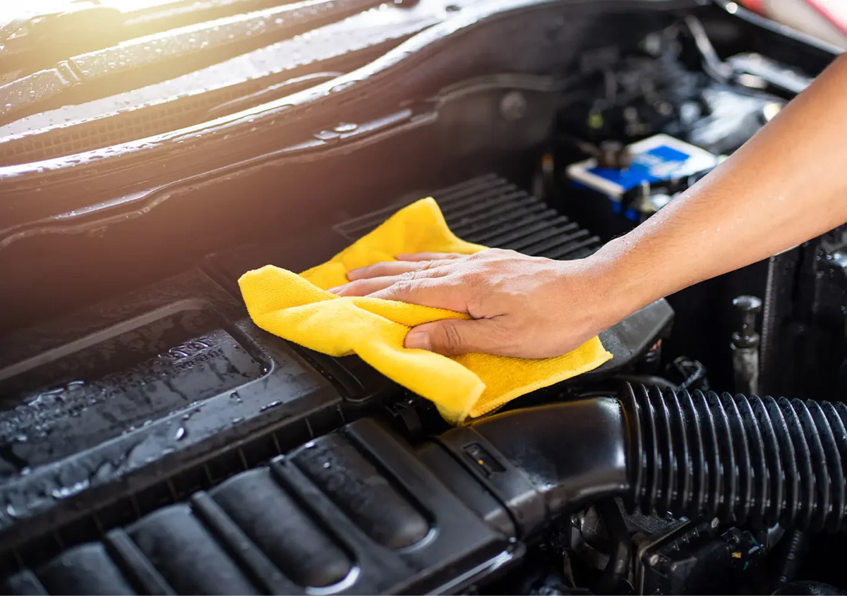 ENGINE BAY CLEANING