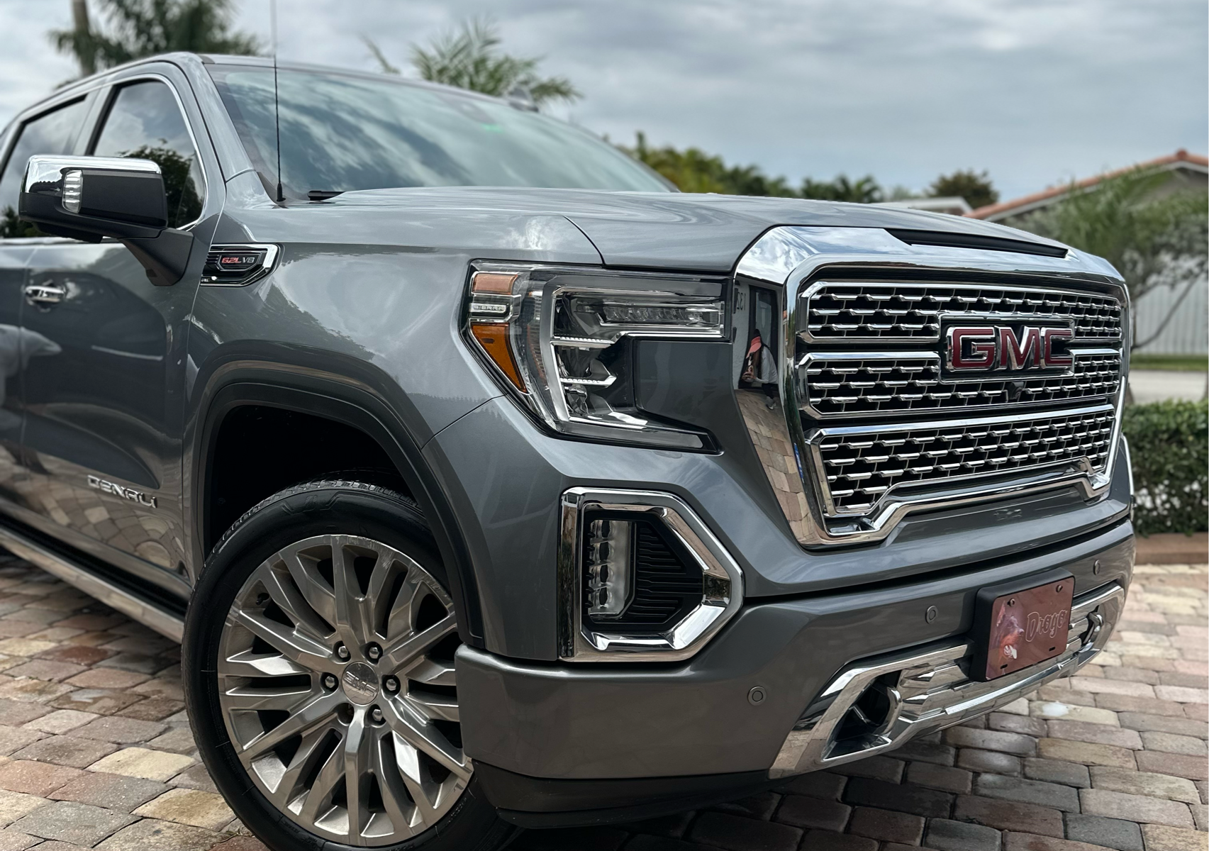 MONTHLY TRUCK/SUBURBAN PACKAGE — $140 MONTHLY