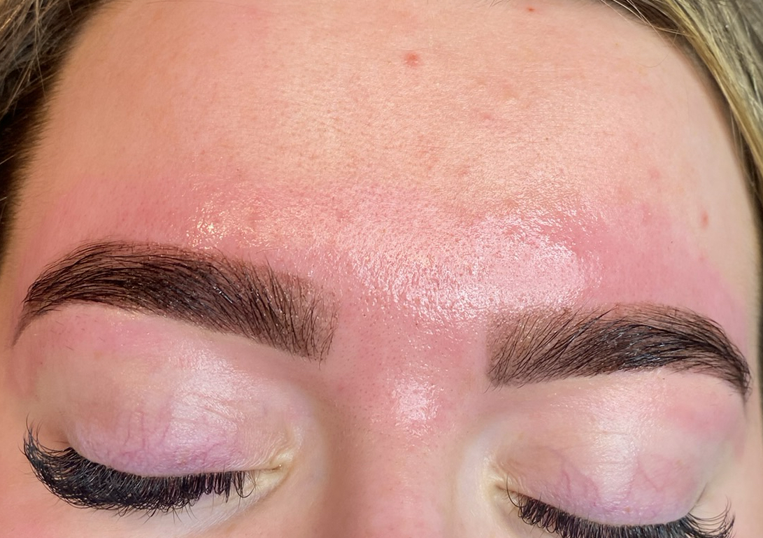 Brow Shape &Tint