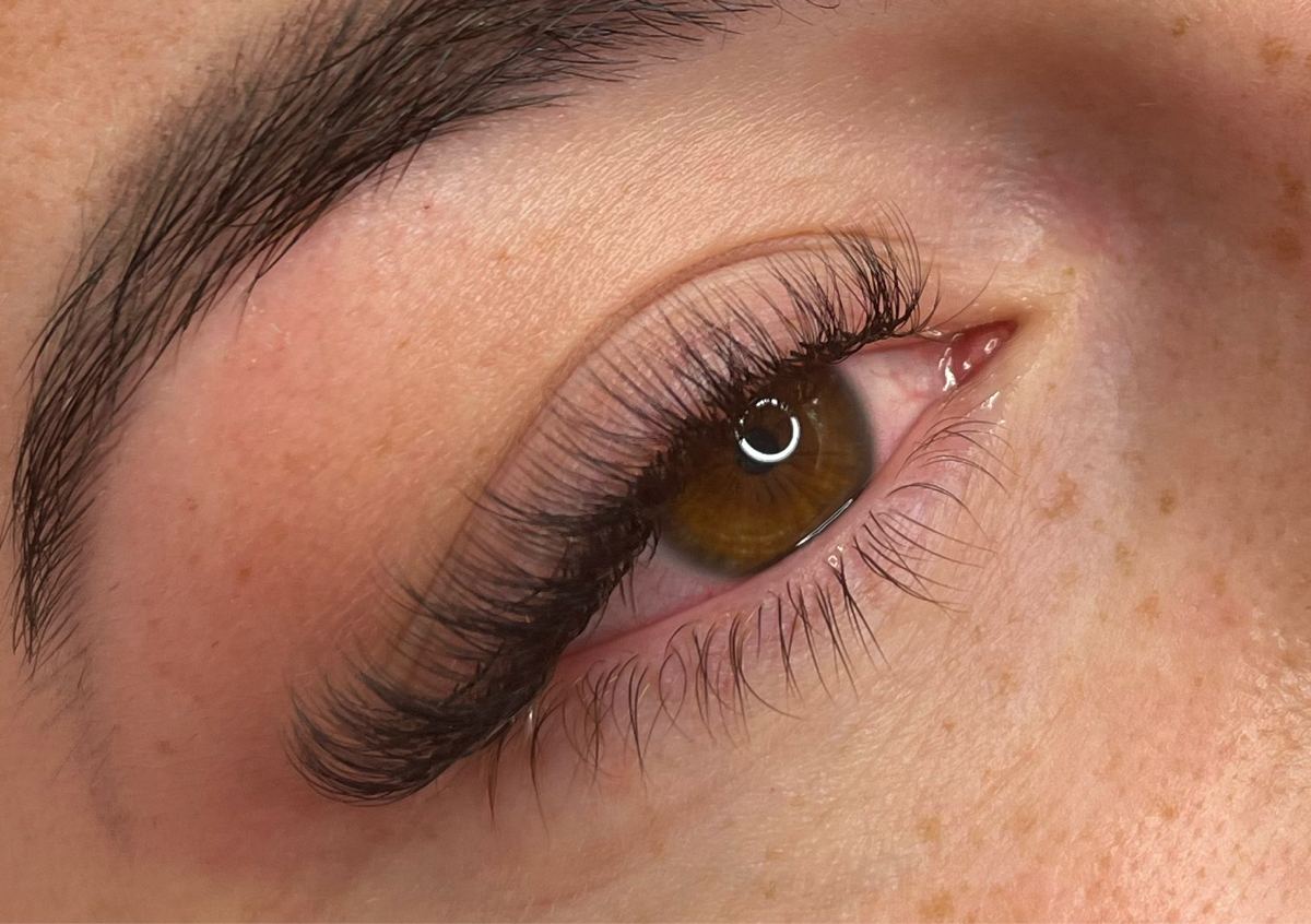 Light volume lash extentions