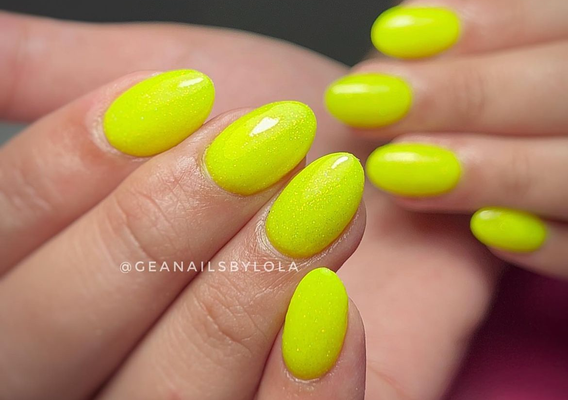 Uñas Almond  Cortas / NO DISEÑOS 