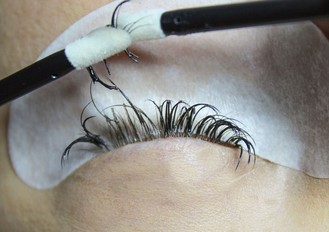 LASH REMOVAL 