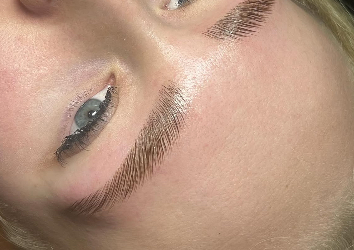Eyebrow lamination 