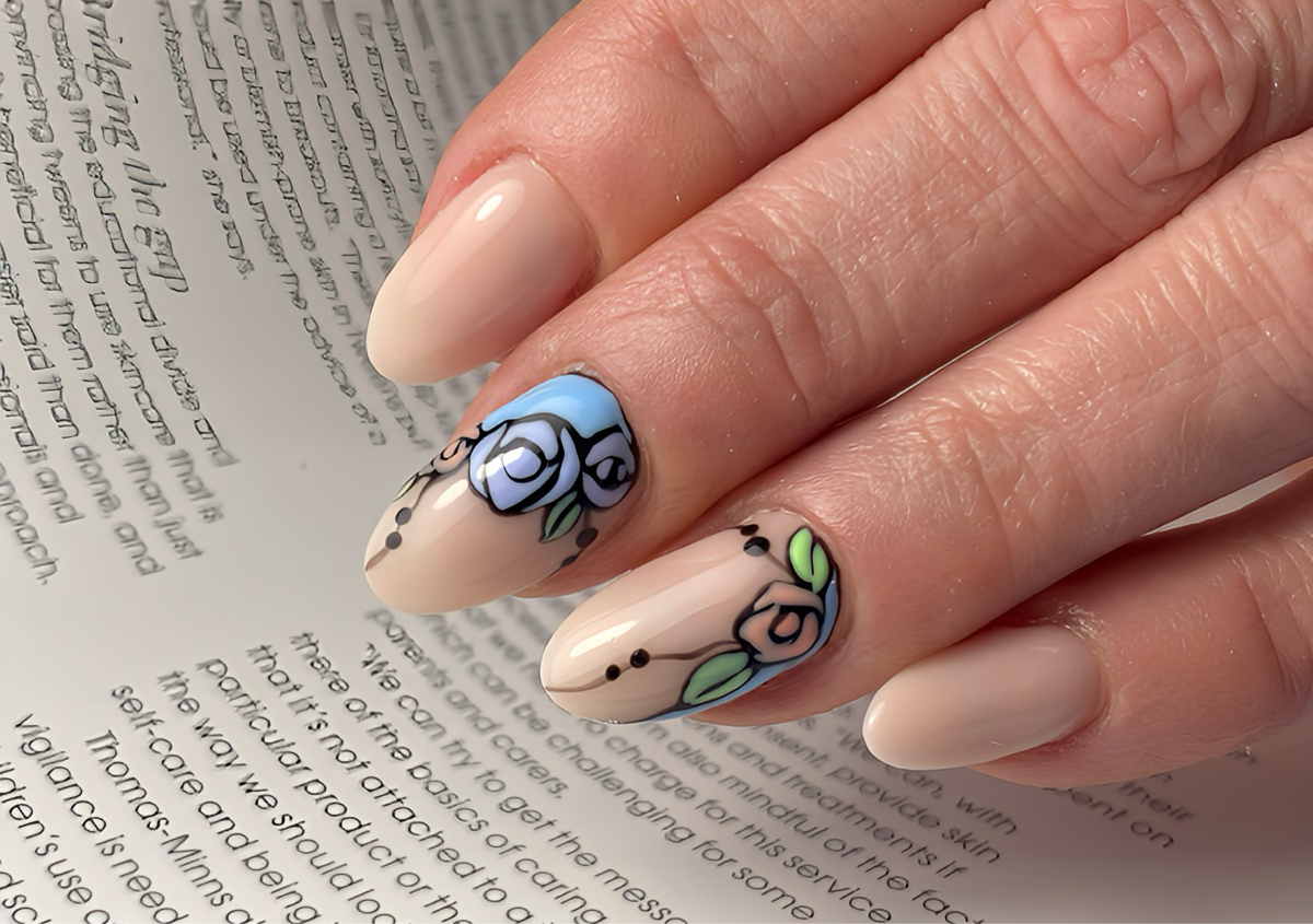 Nail Art - 2 nails each hand