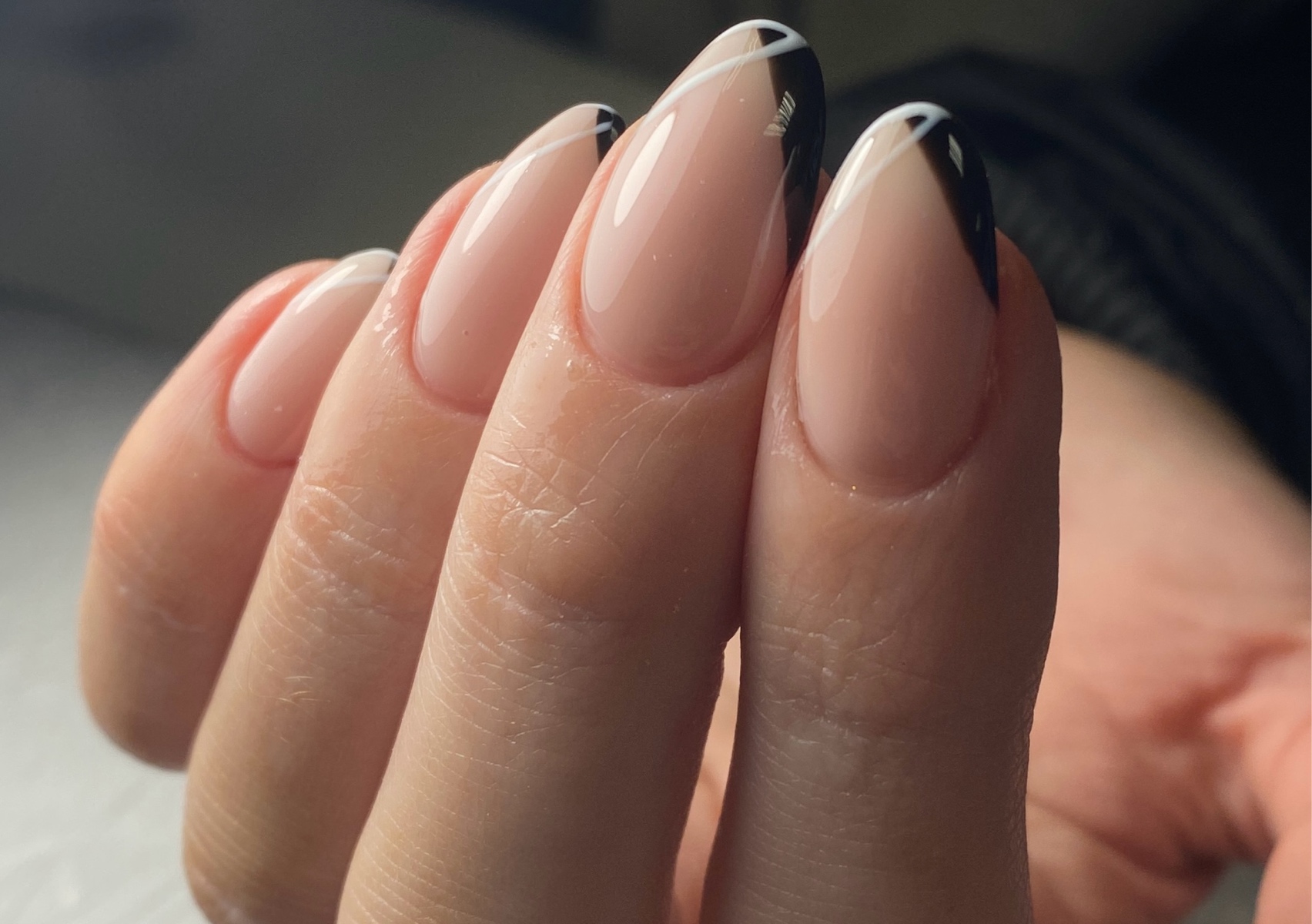 French twist  (french more than one colour-add to french services)