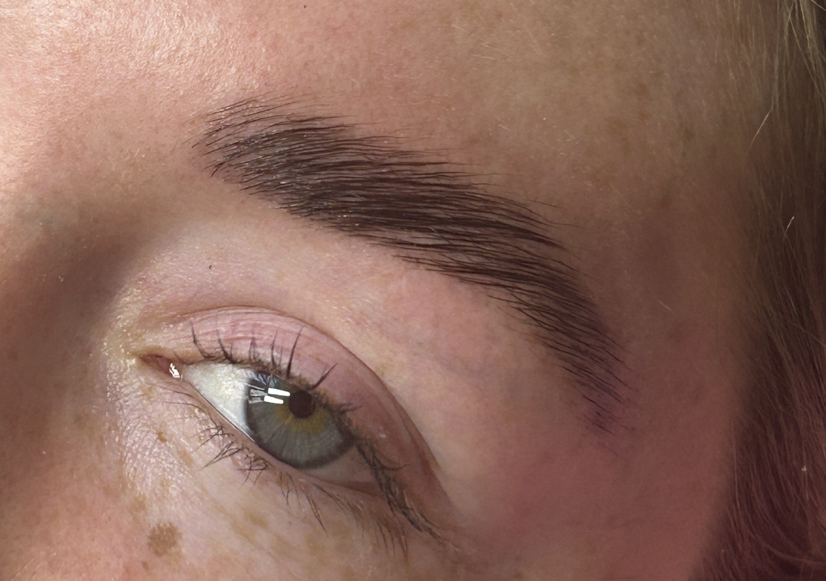 Hybrid Brow tint