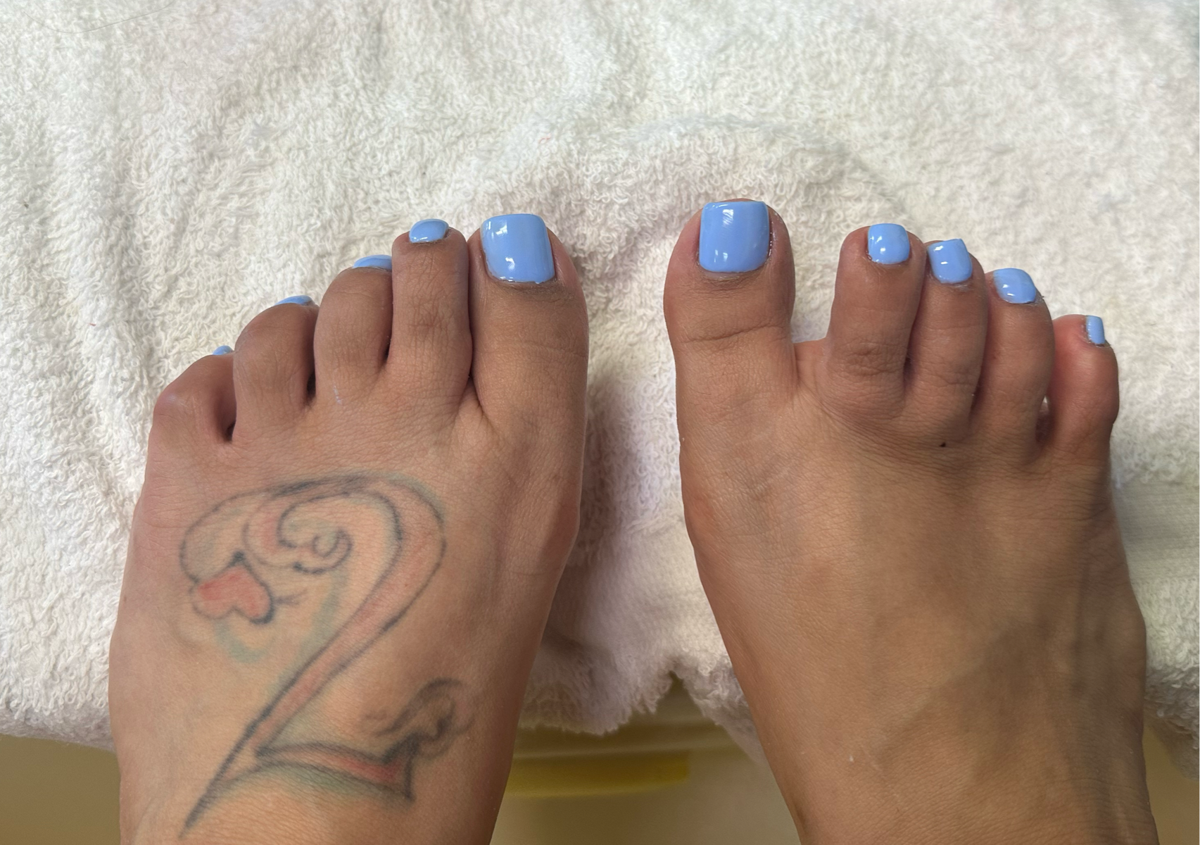 Pedicure ( single gel polish)