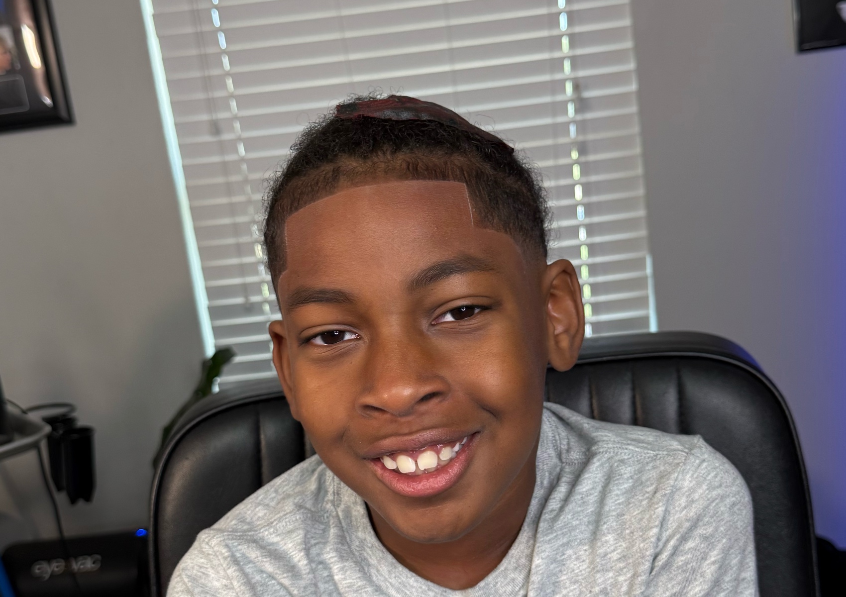 Kids Haircut (ages 8 - 17)
