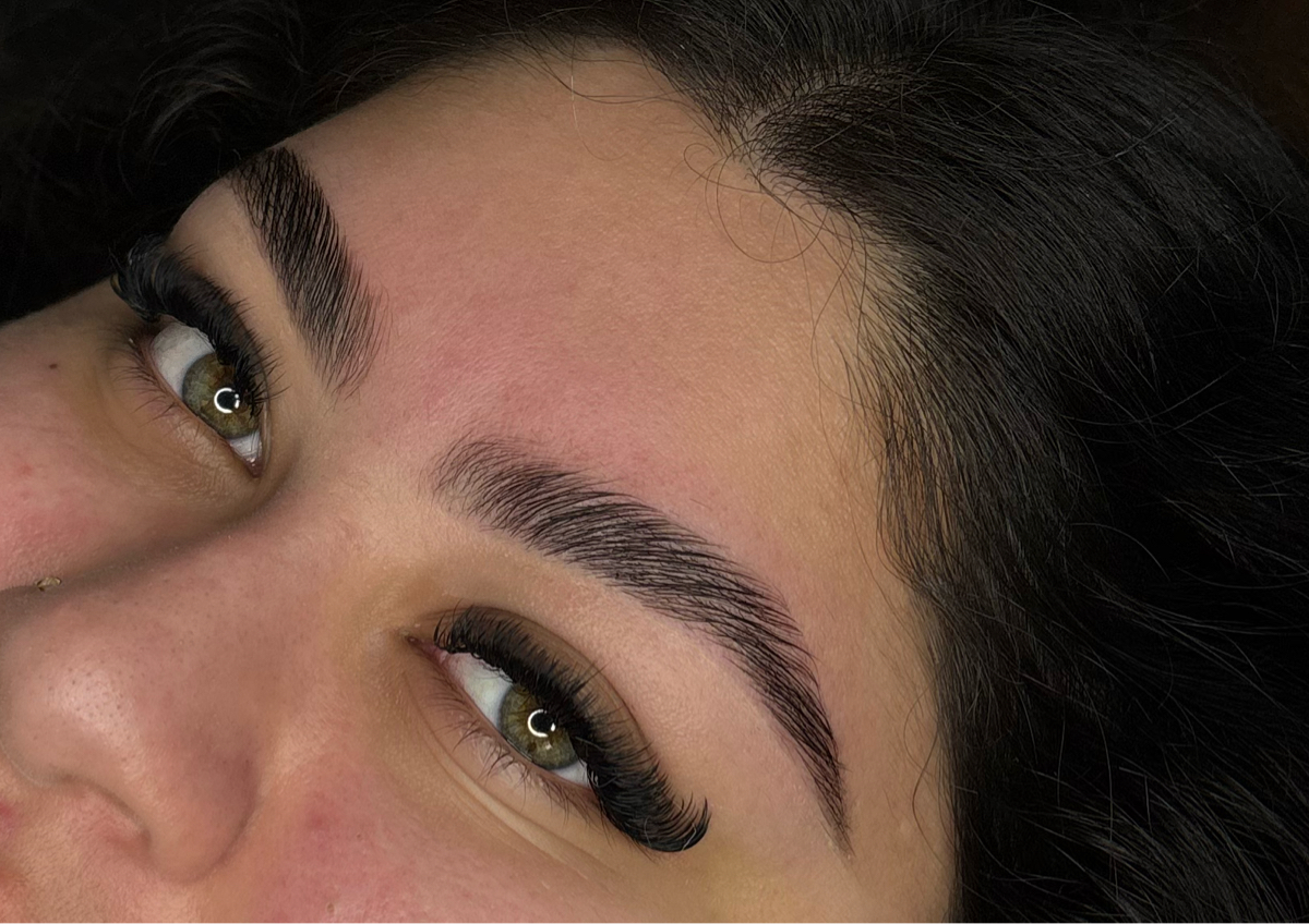 Brow lamination & tint