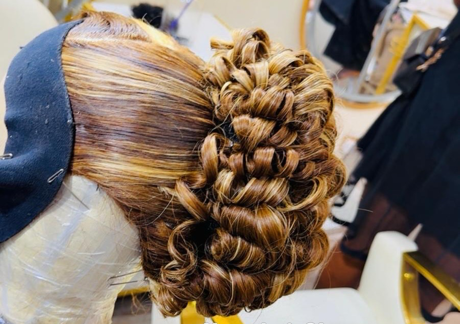 Wig style bride