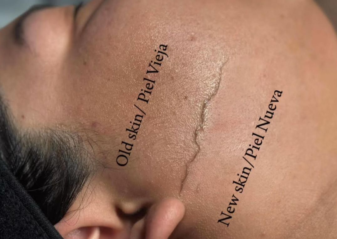 Glow & Go Dermaplane Mini Facial